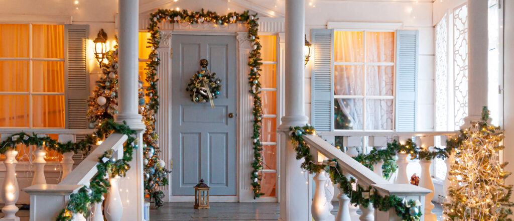 Last-Minute Outdoor Holiday Lighting Ideas